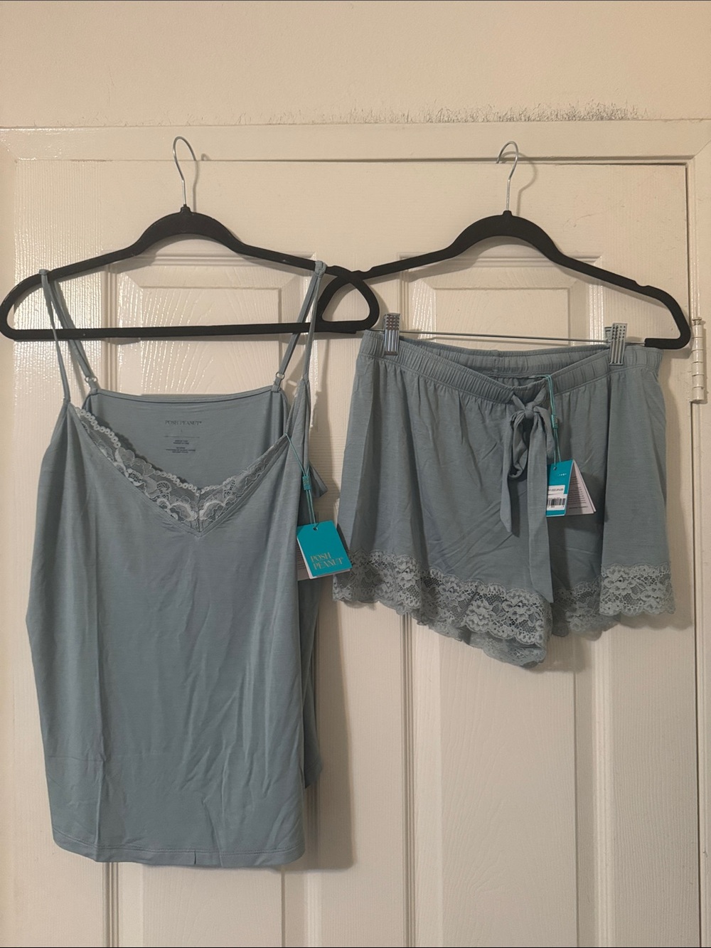 Posh Peanut Women’s Lace-Trim Cami & Drawstring Shorts Set - Sage Green. NWT L/M
